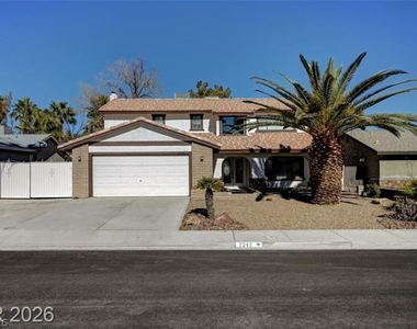 2247 Marlboro Drive - Photo Thumbnail 4