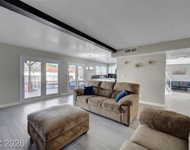 2247 Marlboro Drive - Photo Thumbnail 12