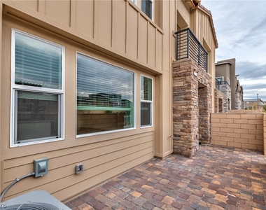 2553 Venetia Pointe Street - Photo Thumbnail 3