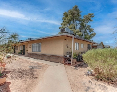 421 N Decatur Boulevard - Photo Thumbnail 2