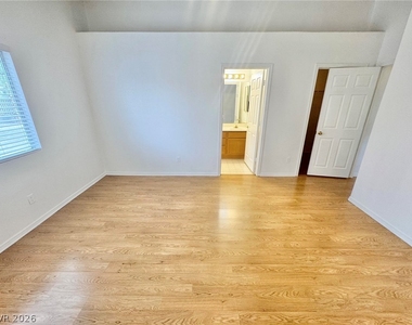 1396 Dragon Rock Drive - Photo Thumbnail 17
