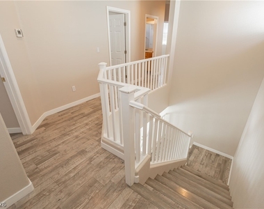 8611 Splendid Leaf Court - Photo Thumbnail 28