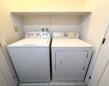 401 Pine Haven Street - Photo Thumbnail 15