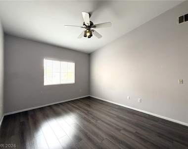 401 Pine Haven Street - Photo Thumbnail 11