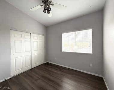 401 Pine Haven Street - Photo Thumbnail 9