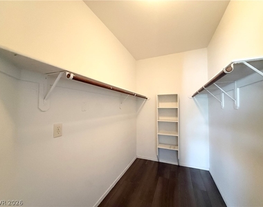 401 Pine Haven Street - Photo Thumbnail 14