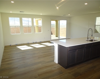 2929 Gallarate Drive - Photo Thumbnail 9
