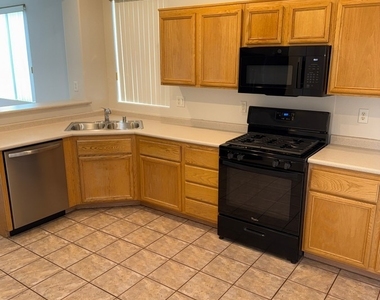 8475 Regal Hills Court - Photo Thumbnail 6