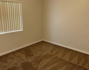 8475 Regal Hills Court - Photo Thumbnail 19