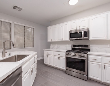 57 Ashby Hills Court - Photo Thumbnail 12