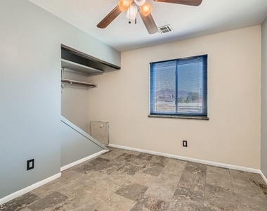 733 Strawberry Place - Photo Thumbnail 18