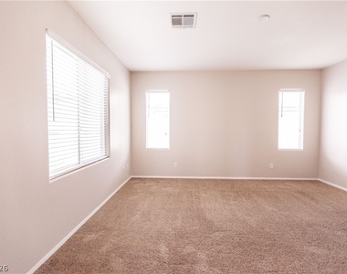 8549 Peaceful Dreams Street - Photo Thumbnail 14