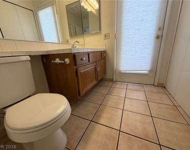 9509 Swan Bay Drive - Photo Thumbnail 11
