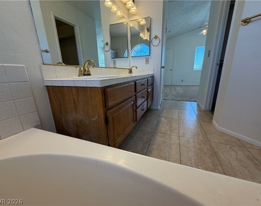 9509 Swan Bay Drive - Photo Thumbnail 44