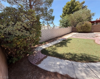 9509 Swan Bay Drive - Photo Thumbnail 54