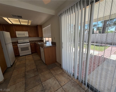 9509 Swan Bay Drive - Photo Thumbnail 22