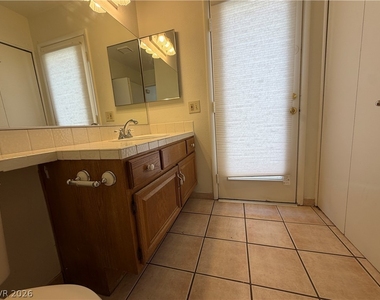 9509 Swan Bay Drive - Photo Thumbnail 14