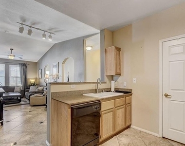 9975 Peace Way - Photo Thumbnail 13