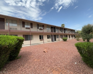4955 Jeffreys Avenue - Photo Thumbnail 1