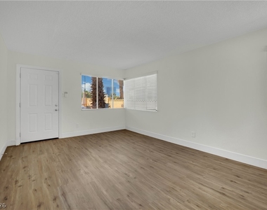 1304 Rexford St. Place - Photo Thumbnail 4