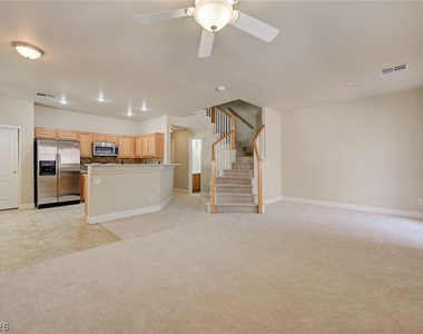 8744 Traveling Breeze Avenue - Photo Thumbnail 12