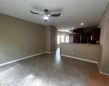 7633 Lani Dawn Street - Photo Thumbnail 8