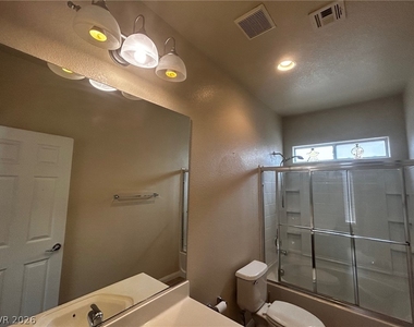 7633 Lani Dawn Street - Photo Thumbnail 13