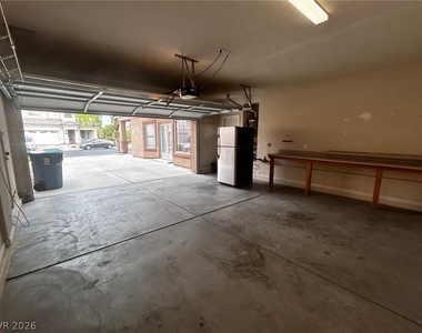 7633 Lani Dawn Street - Photo Thumbnail 25