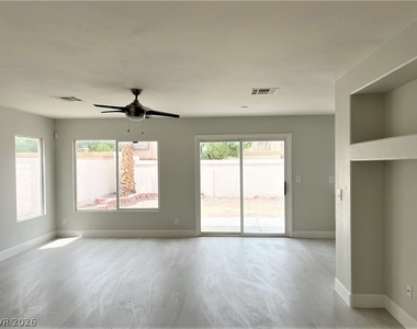 10108 Basalt Hollow Avenue - Photo Thumbnail 20