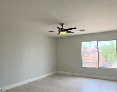 10108 Basalt Hollow Avenue - Photo Thumbnail 29