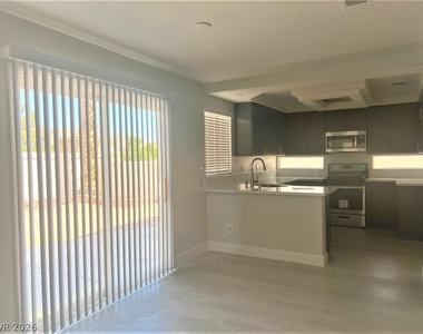 10108 Basalt Hollow Avenue - Photo Thumbnail 45