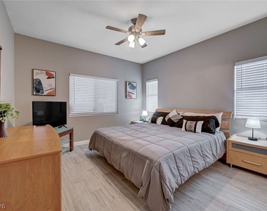 855 N Stephanie Street - Photo Thumbnail 9