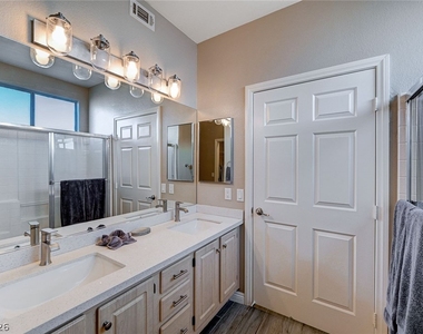 855 N Stephanie Street - Photo Thumbnail 16