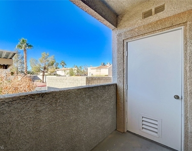 855 N Stephanie Street - Photo Thumbnail 17