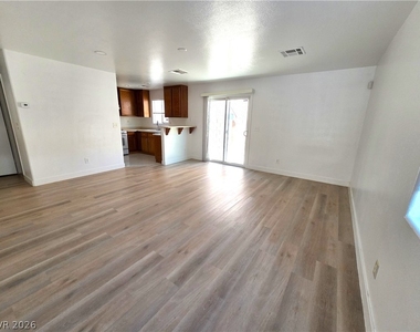 5034 Aesop Avenue - Photo Thumbnail 2