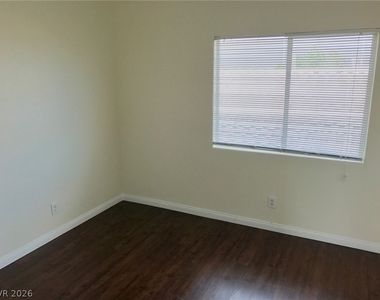 7026 Rustling Winds Avenue - Photo Thumbnail 8