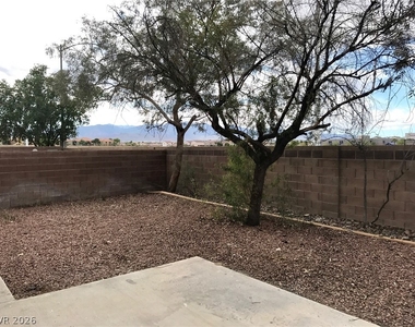 7026 Rustling Winds Avenue - Photo Thumbnail 12