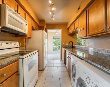 2843 Geary Place - Photo Thumbnail 13