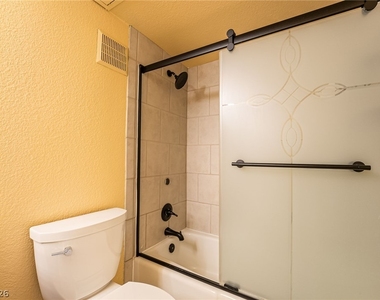 2843 Geary Place - Photo Thumbnail 20