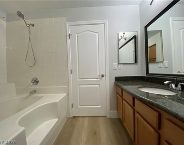 3145 E Flamingo Road - Photo Thumbnail 11
