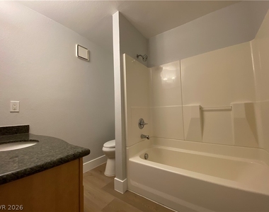 3145 E Flamingo Road - Photo Thumbnail 14