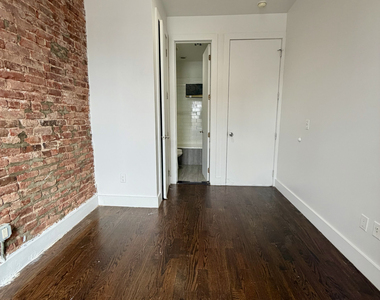 3021 Tilden Avenue - Photo Thumbnail 13