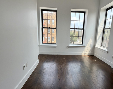 3021 Tilden Avenue - Photo Thumbnail 7