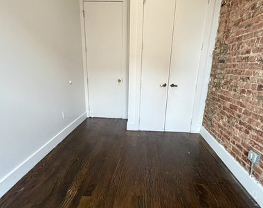 3021 Tilden Avenue - Photo Thumbnail 5