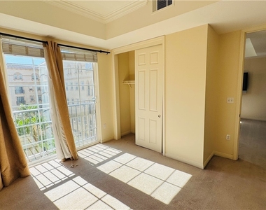 2405 W Serene Avenue - Photo Thumbnail 8