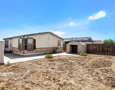 6105 Berthelot Lane - Photo Thumbnail 17