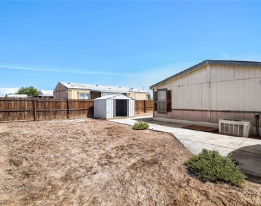 6105 Berthelot Lane - Photo Thumbnail 18