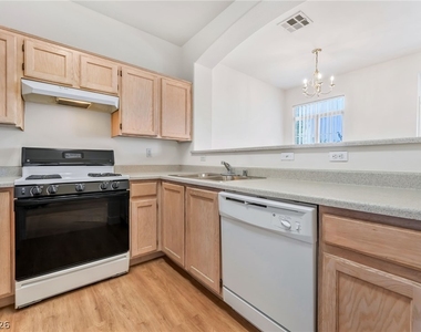 1310 Dusty Creek Street - Photo Thumbnail 5