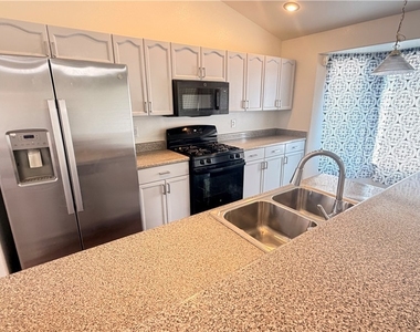 6263 Dalbergia Avenue - Photo Thumbnail 13