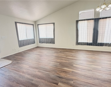 6263 Dalbergia Avenue - Photo Thumbnail 5